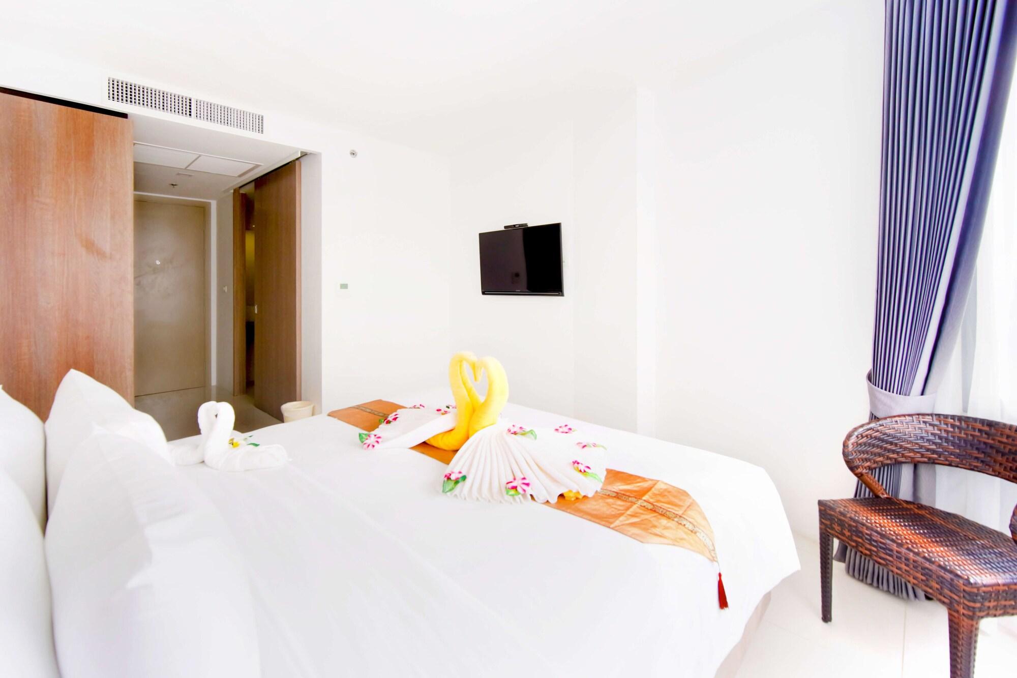 Phoenix Hotel Karon Beach Dış mekan fotoğraf