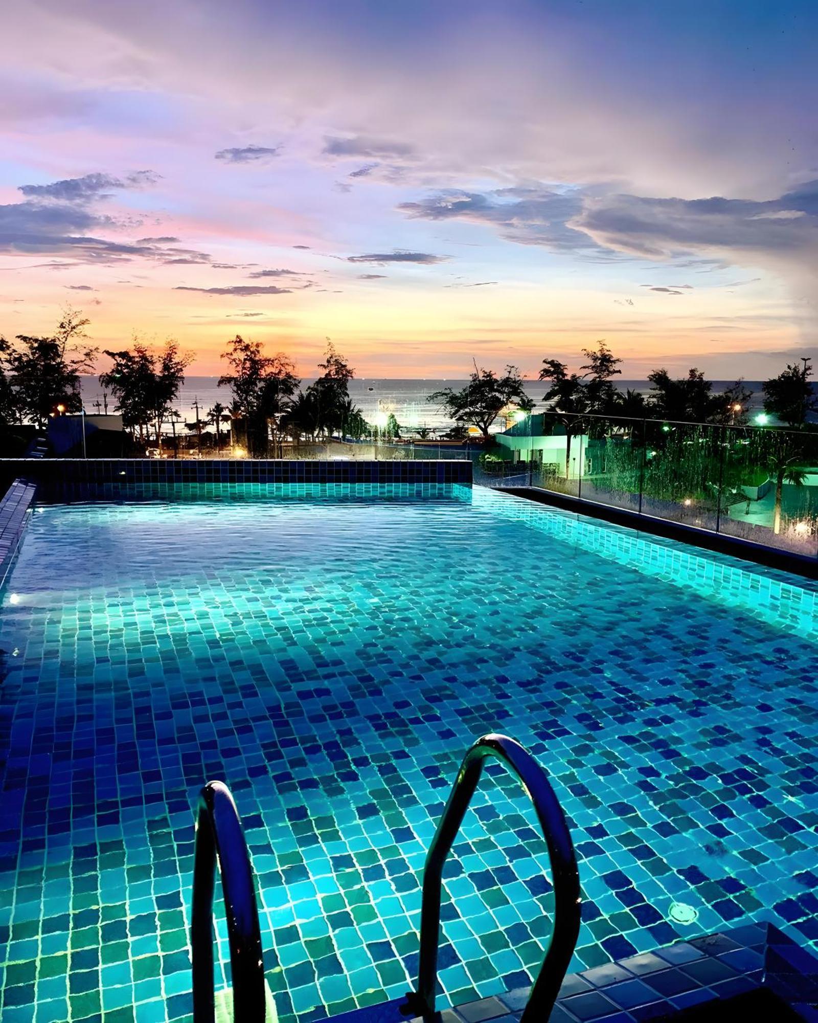Phoenix Hotel Karon Beach Dış mekan fotoğraf
